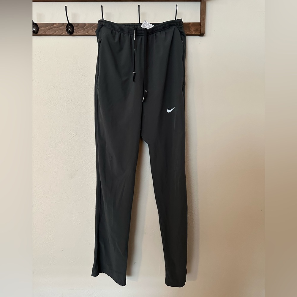 Nike Joggers - Men’s Small